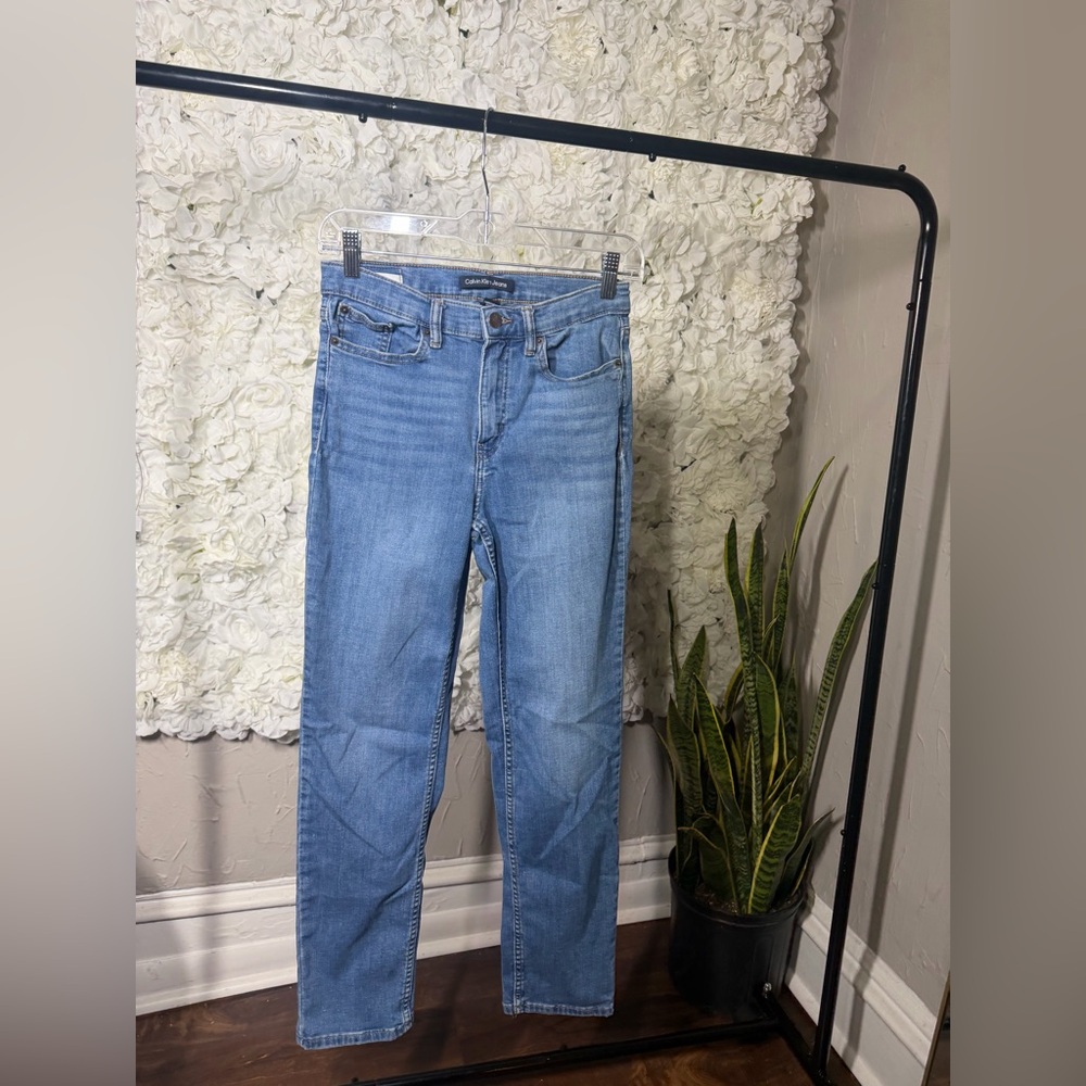 Calvin Klein Jeans Slim Fit in Light Blue